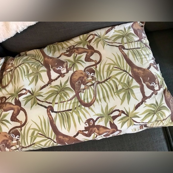 Vintage 90’s Spider Monkey Jungle Leaf Print XL Jumbo Pillow Body Pillow 53”X20” - Picture 8 of 11